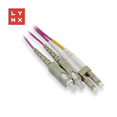 LYNX duplexní patch kabel MM, OM4, LC/SC, 50/125µm, 2m LYNX duplexní patch kabel MM, OM4, LC/SC, 50/125µm, 2m