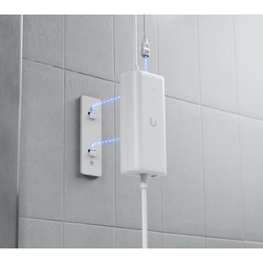 UBNT UACC-PoE+-USBC, PoE Integrated AC Adapter UBNT UACC-PoE+-USBC, PoE Integrated AC Adapter